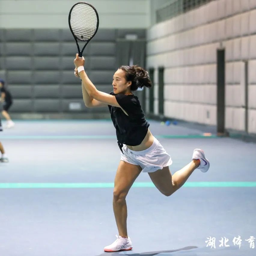 之间的公开 之间的公开