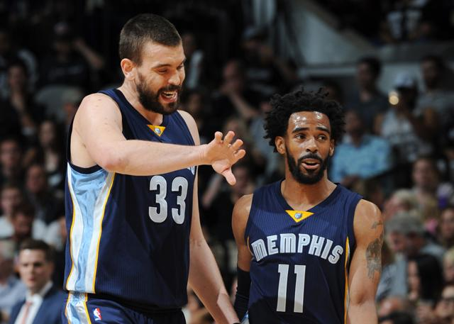 键时刻挺身 键时刻挺身