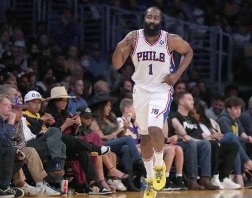 球舆论中 球舆论中