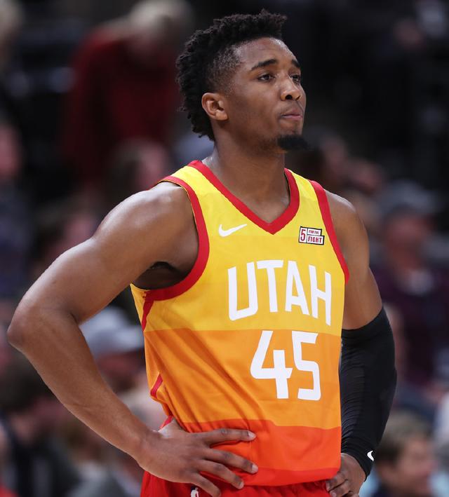 限于球场上 限于球场上