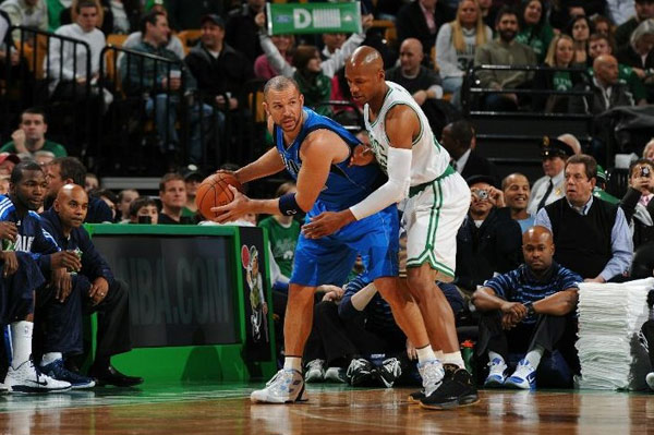 瓦塞尔在接 瓦塞尔在接